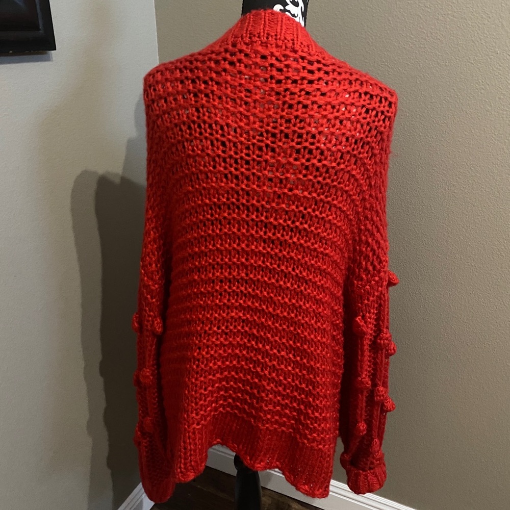 🔥3 for $10🔥 Pink Lily Red Pom Sleeve V Neck Sweater Size Large - Picture 4 of 4